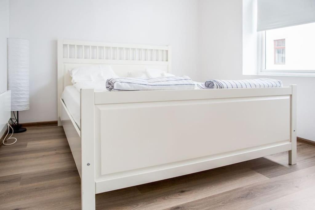Free Parking Space, 2 Bed Room, Short Walk To Brosundet Ålesund Eksteriør bilde