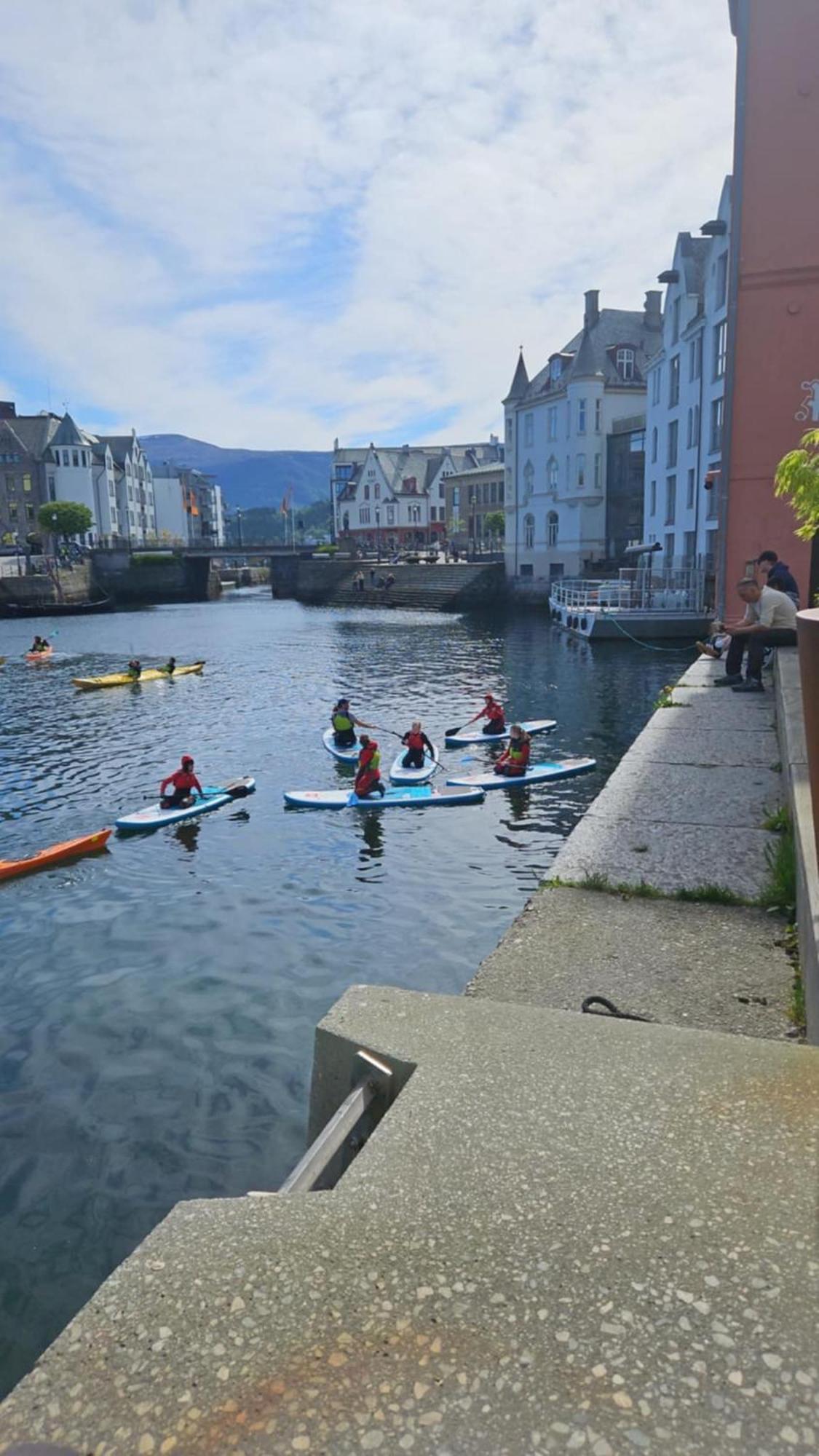 Free Parking Space, 2 Bed Room, Short Walk To Brosundet Ålesund Eksteriør bilde